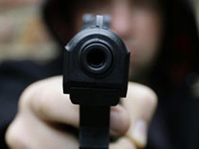 Απείλησε με όπλο το γιατρό για να μην περιμένει στην ουρά